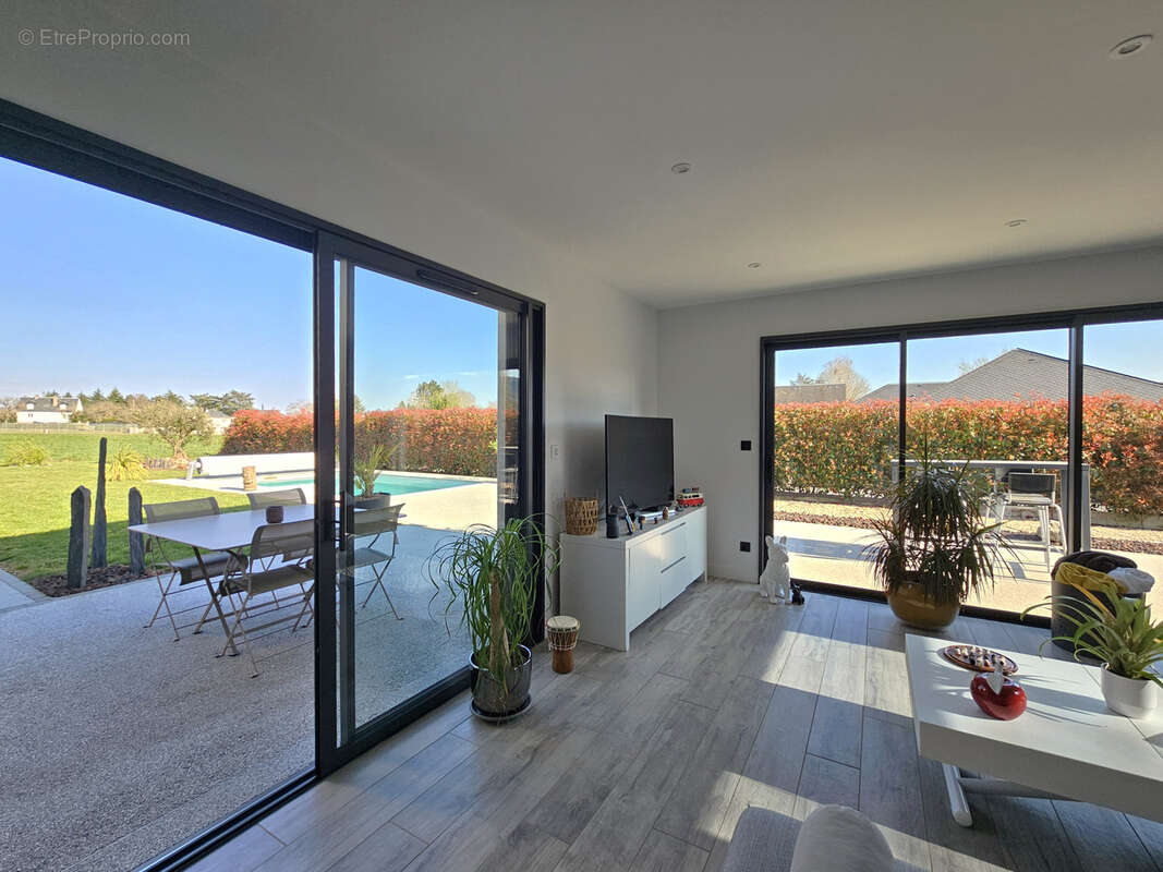 Maison à VALADY
