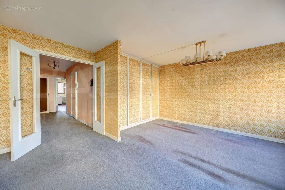 Appartement à PARIS-12E