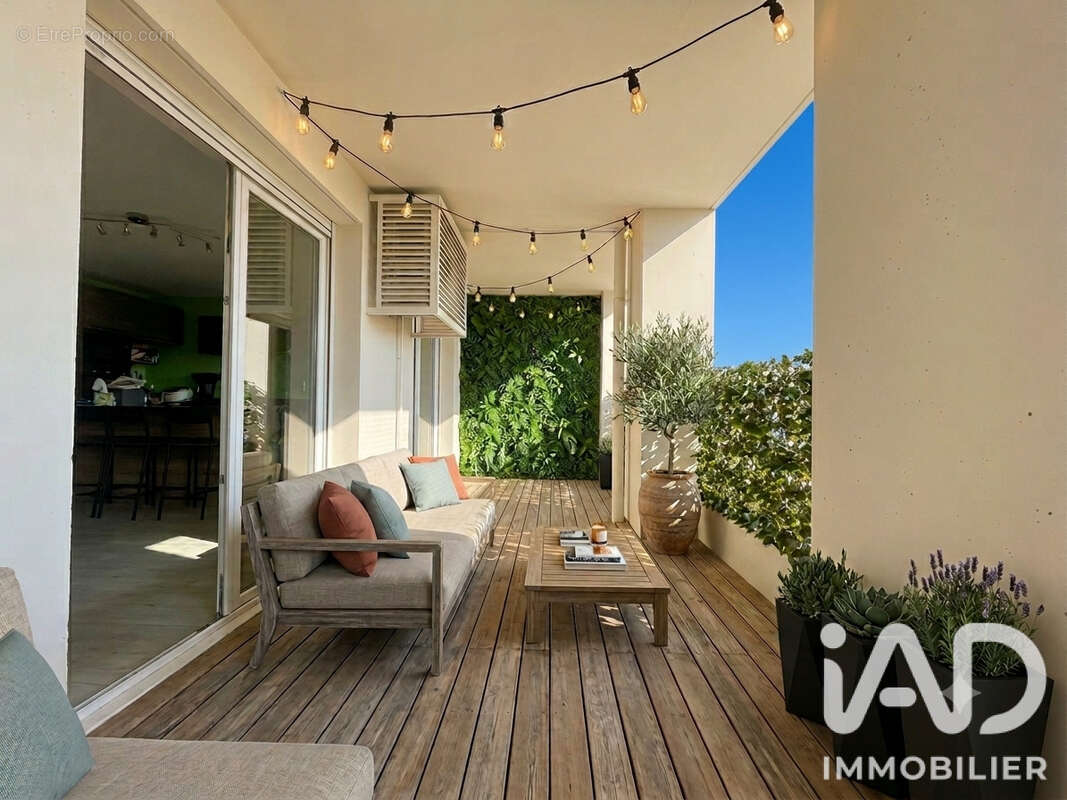 Appartement 80 m² à Marseille-2e  - photo 2