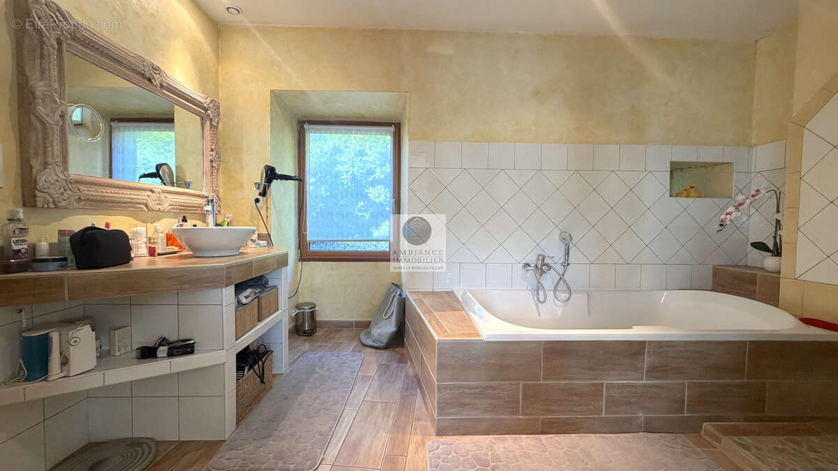 Maison à ETOILE-SUR-RHONE