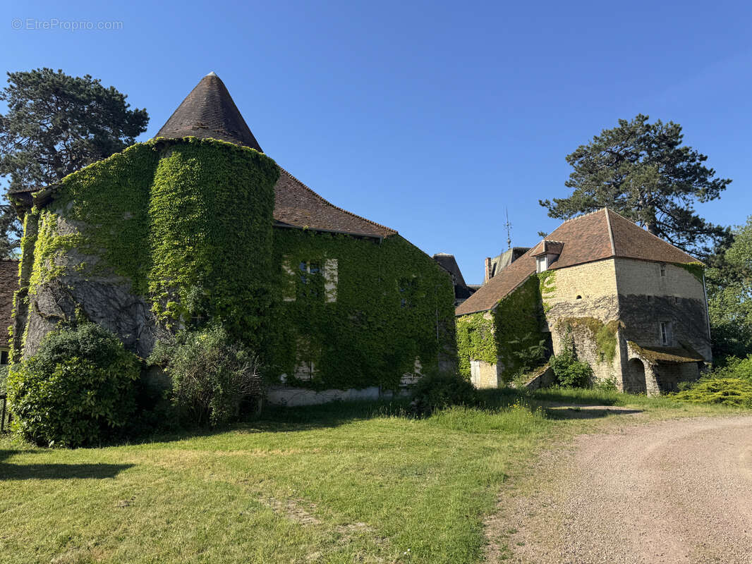 Maison à GUIPY