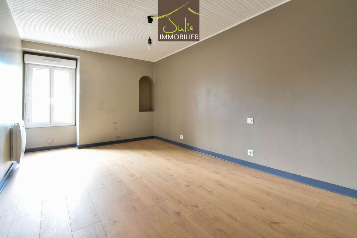 Appartement à MONCOUTANT