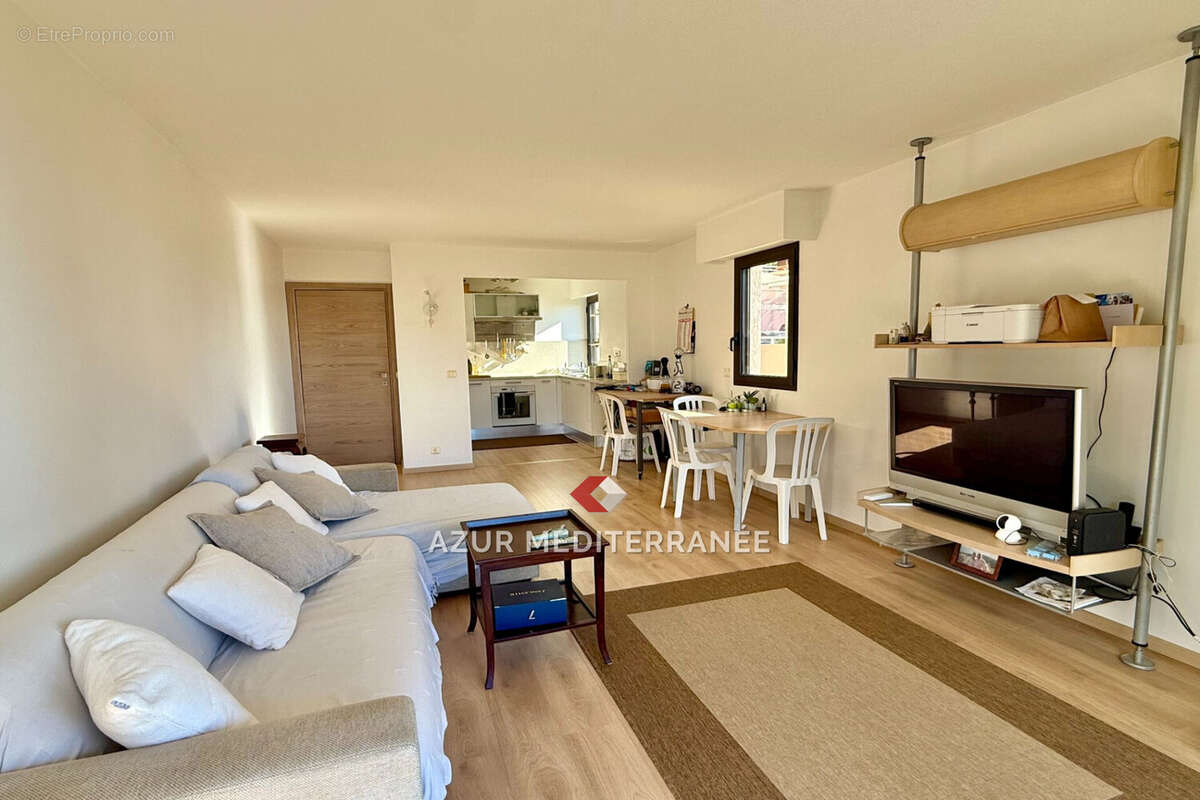 Appartement à BEAUSOLEIL