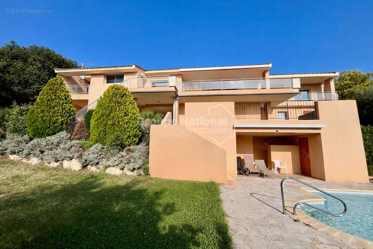 Maison à VILLENEUVE-LES-AVIGNON