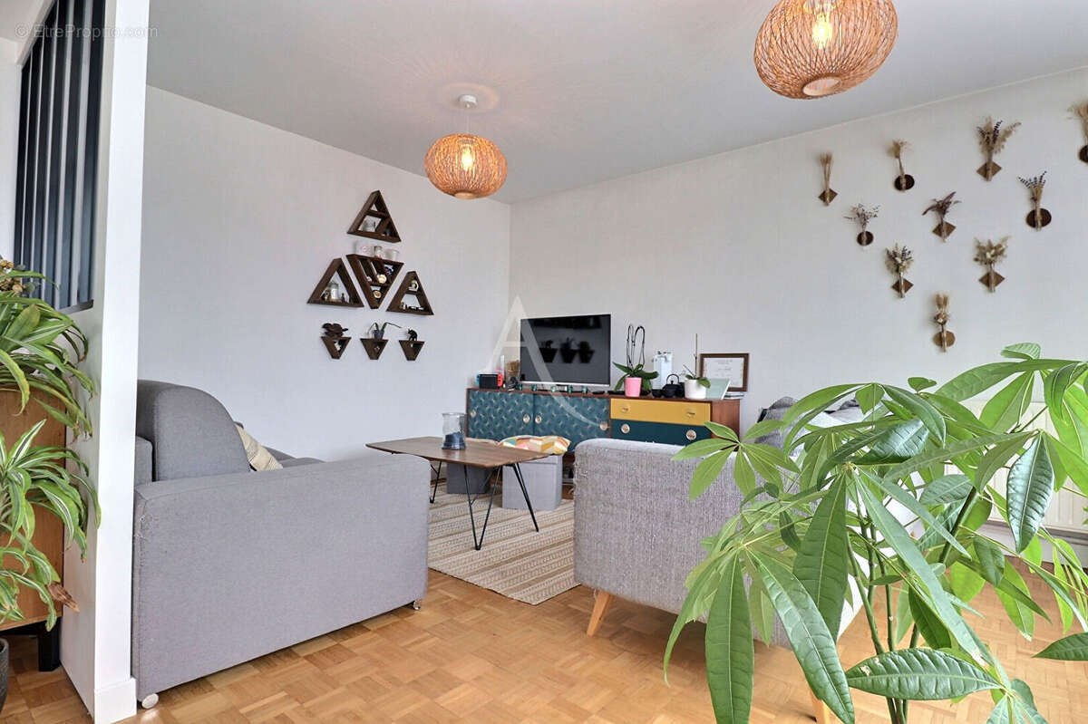Magnifique Appartement Maisons Laffitte 3 pièces 66 m² 1 chbre (possible 2) au calme et refait à neuf ! - photo 9