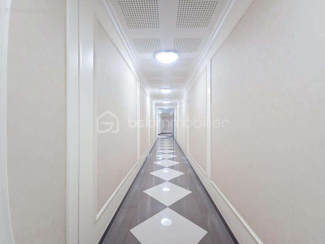 Appartement à EMERAINVILLE