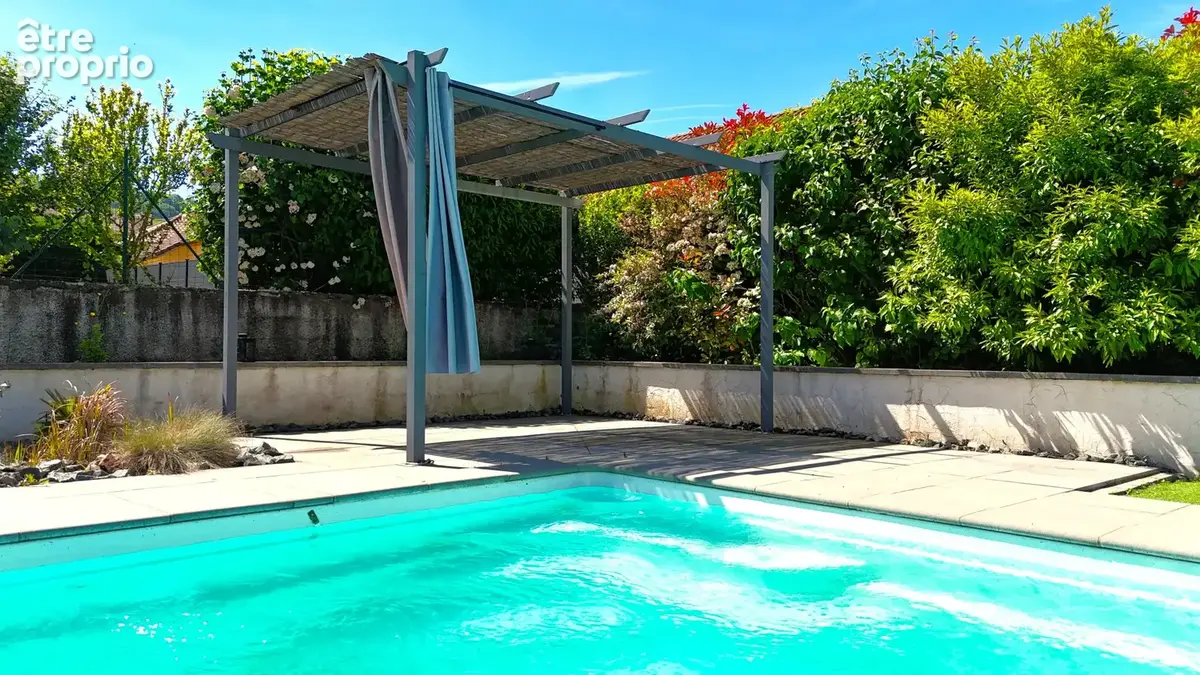 Maison 130 m2 • Piscine • Séjour 50 m2 • 4 Chambres • DPE C - photo 3