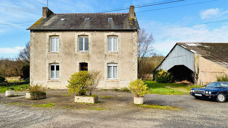 Maison à SAINT-NIC