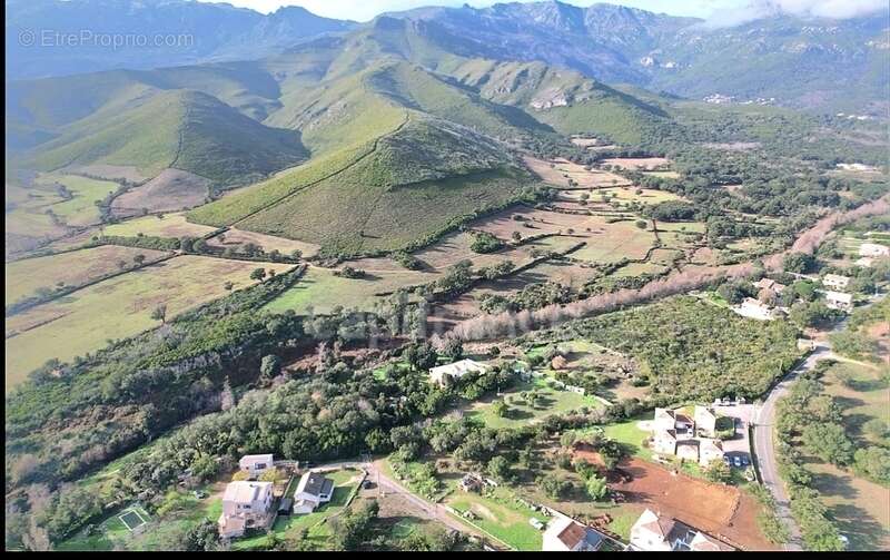 A vendre Terrain plat c0nstructible de 2362 m2 à PIETRACORBARA (Cap Corse) très proche de mer - photo 4