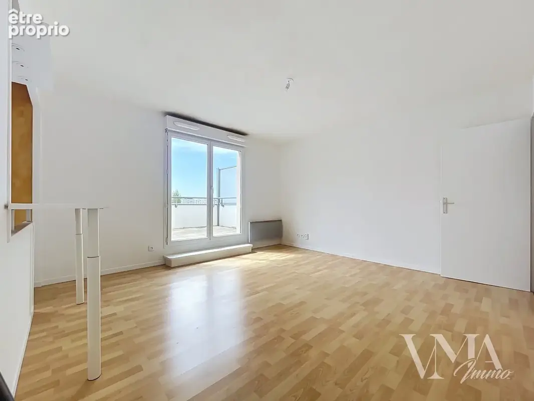 Monplaisir, en dernier étage, appartement 2pièces de 46m2 + terrasse + balcon + garage + cave. - photo 11