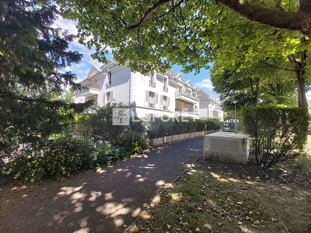 Appartement à LE RAINCY