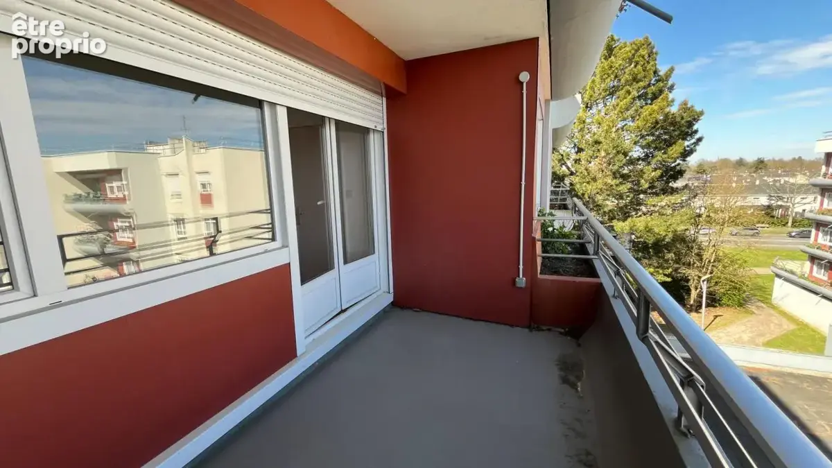 Appartement à LES PONTS-DE-CE