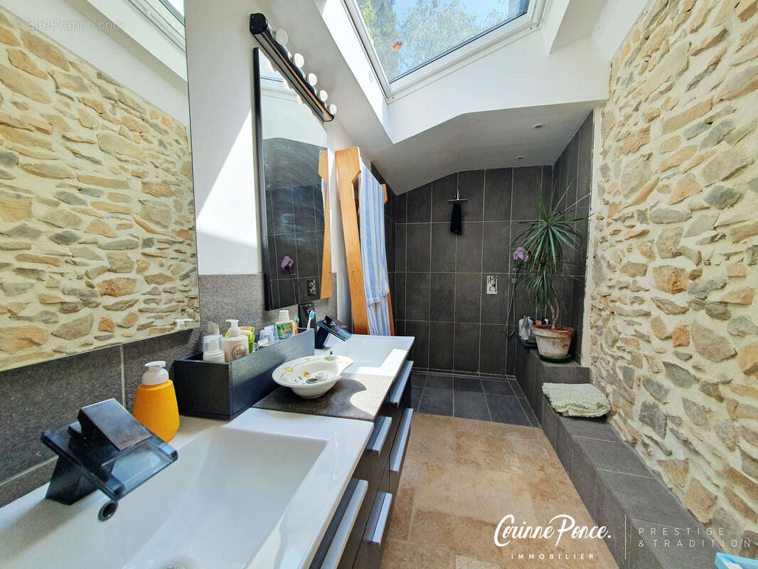 Maison à NIMES