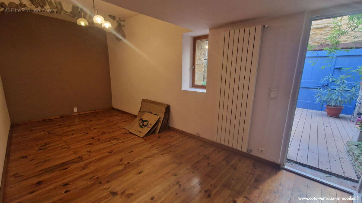 Maison à MALAUCENE