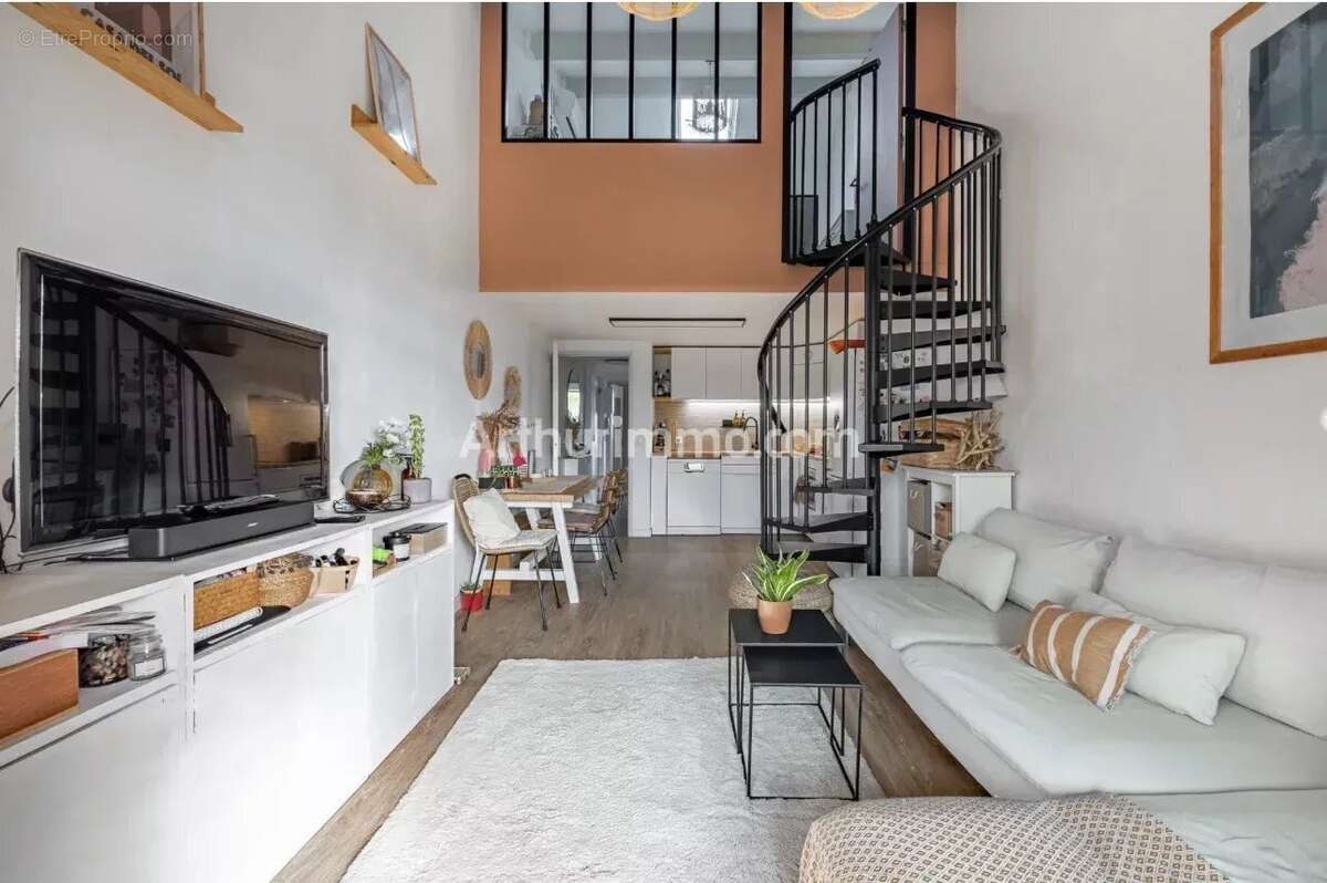 Appartement à FREJUS