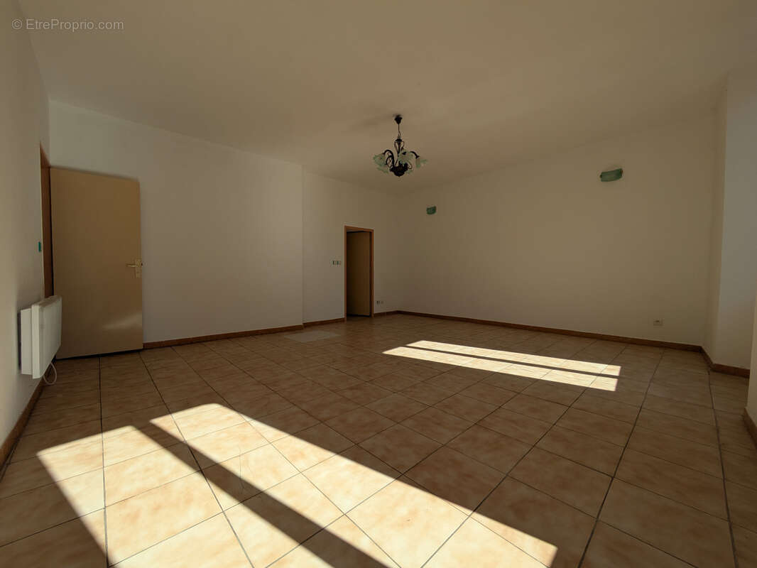 Appartement à PONT-SAINT-ESPRIT