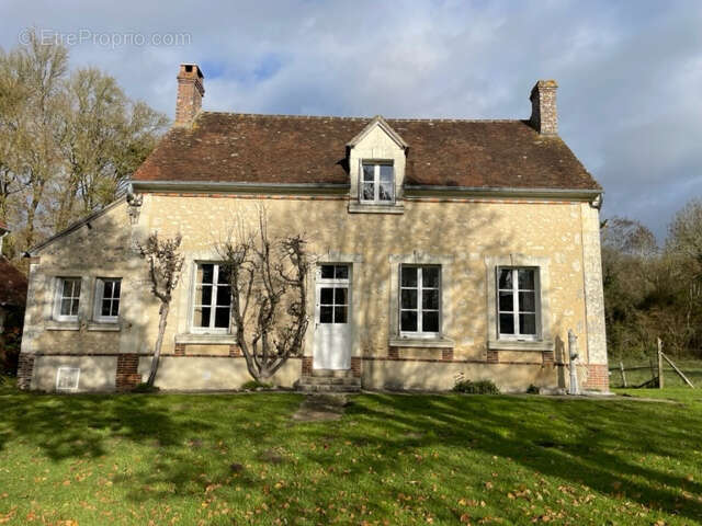 Maison à CONDE-SUR-HUISNE
