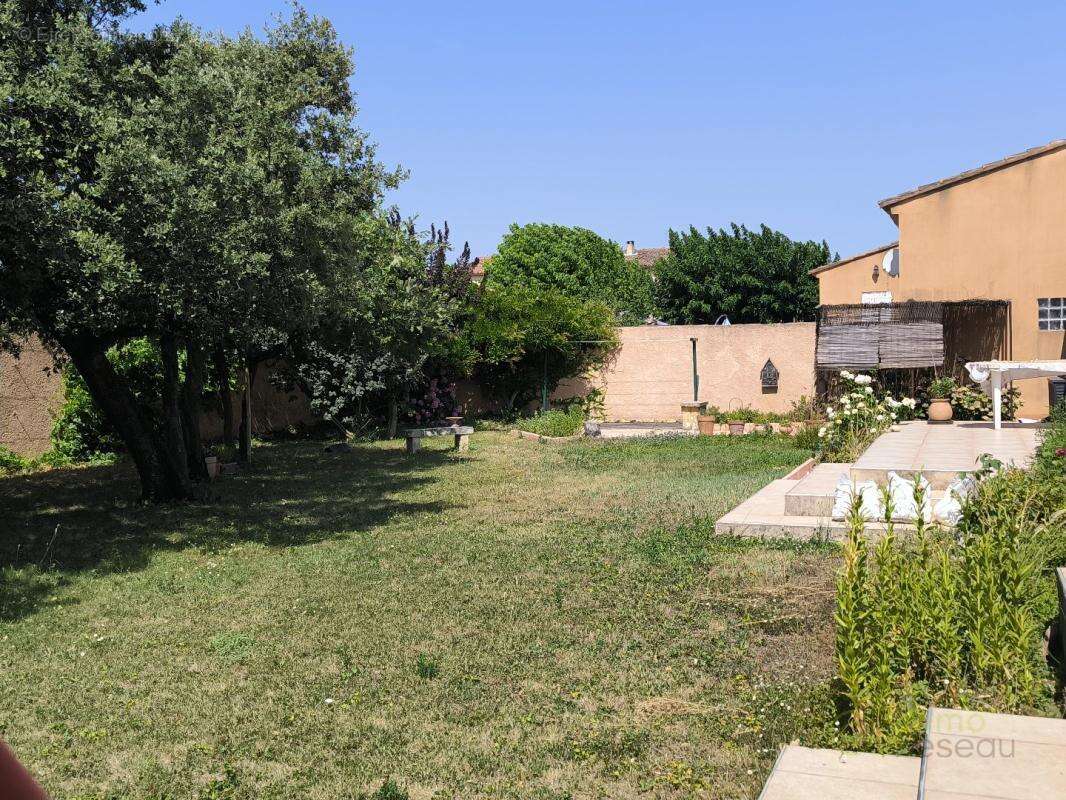 Maison à SORGUES