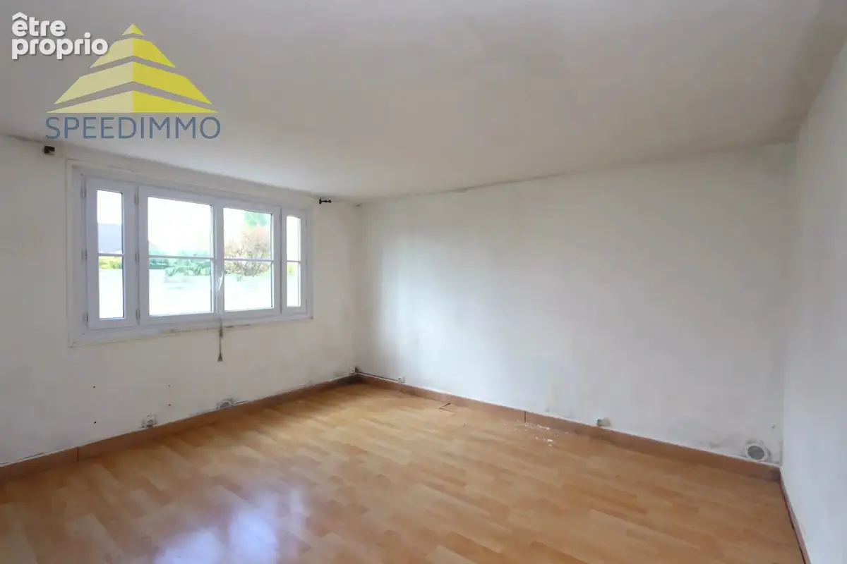 Maison de 38 m² à Mandres-les-Roses avec jardin - photo 5