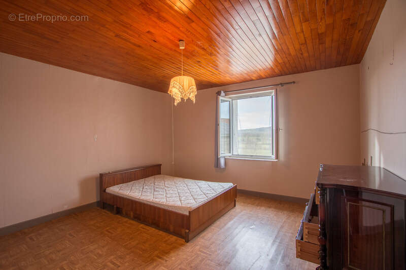 Dpt Rhône (69), à vendre AVEIZE,  Ferme, 4 chambres et nombreuses dépendances - photo 22