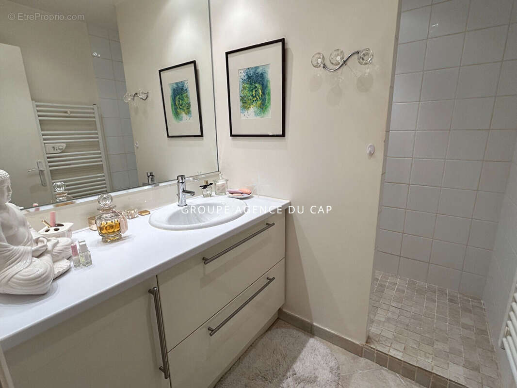 Appartement 2 pieces  70 m2, piscine golfs saint-raphael - photo 11