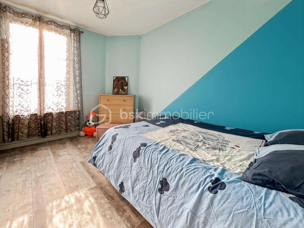 Maison à PONT-SUR-YONNE