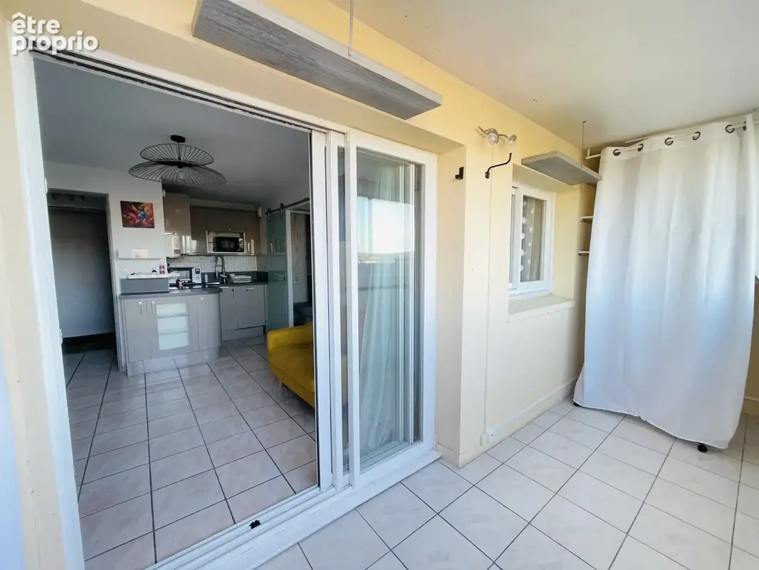 Appartement 2 pièces + loggia + parking proximite plage et commerces - photo 4