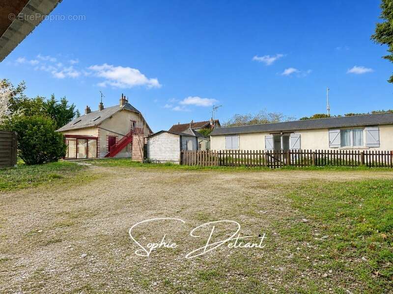 Belle Maison bourgeoise 7 pièces AMBOISE (37) - photo 4