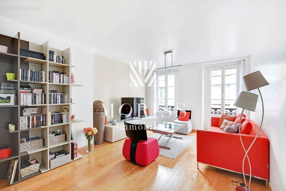 Appartement à PARIS-17E