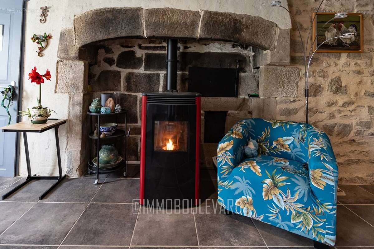 Maison à SAINT-GERVAIS-D&#039;AUVERGNE