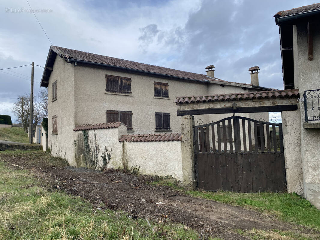 Maison à ROCHE-LA-MOLIERE