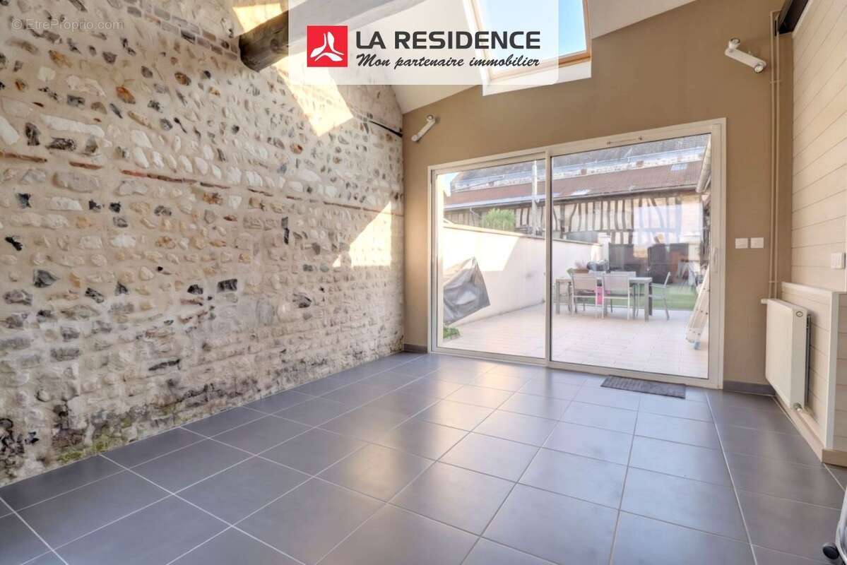 Maison 117 m² à Pont-De-L'arche  - photo 2