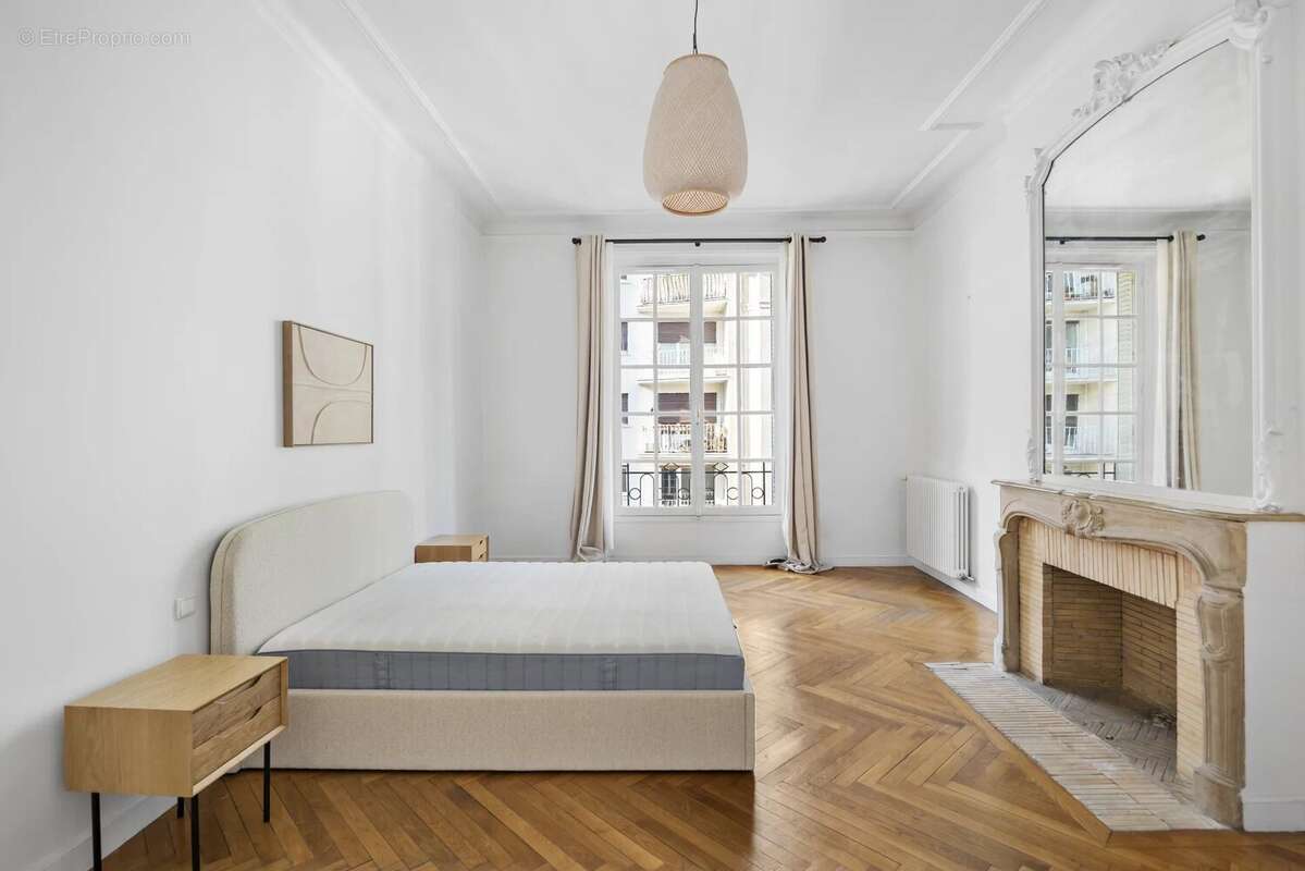 Appartement 190 m² à Paris-16e  - photo 18