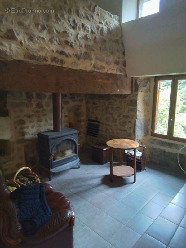 Maison à ANTRAIGUES-SUR-VOLANE