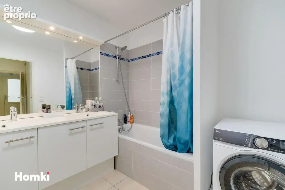 Appartement T3 de 60 m² à Marseille 13008, Rue Gaz du Midi - photo 8