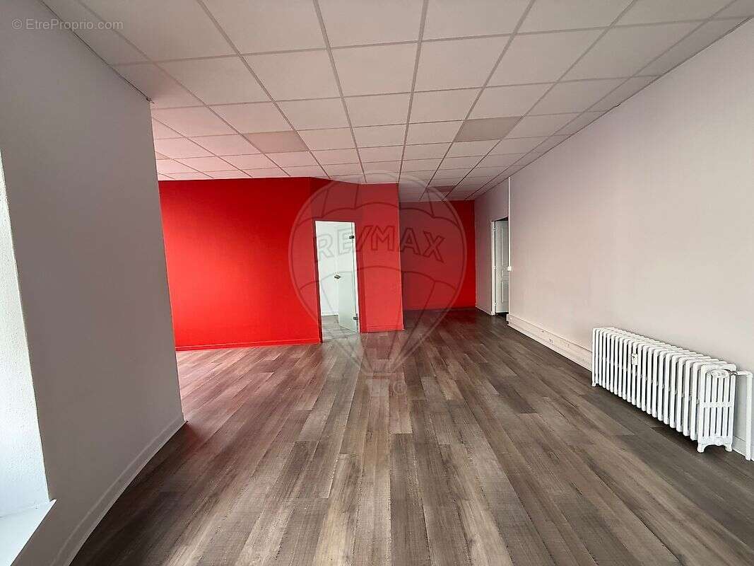 Autre à VILLEFRANCHE-SUR-SAONE