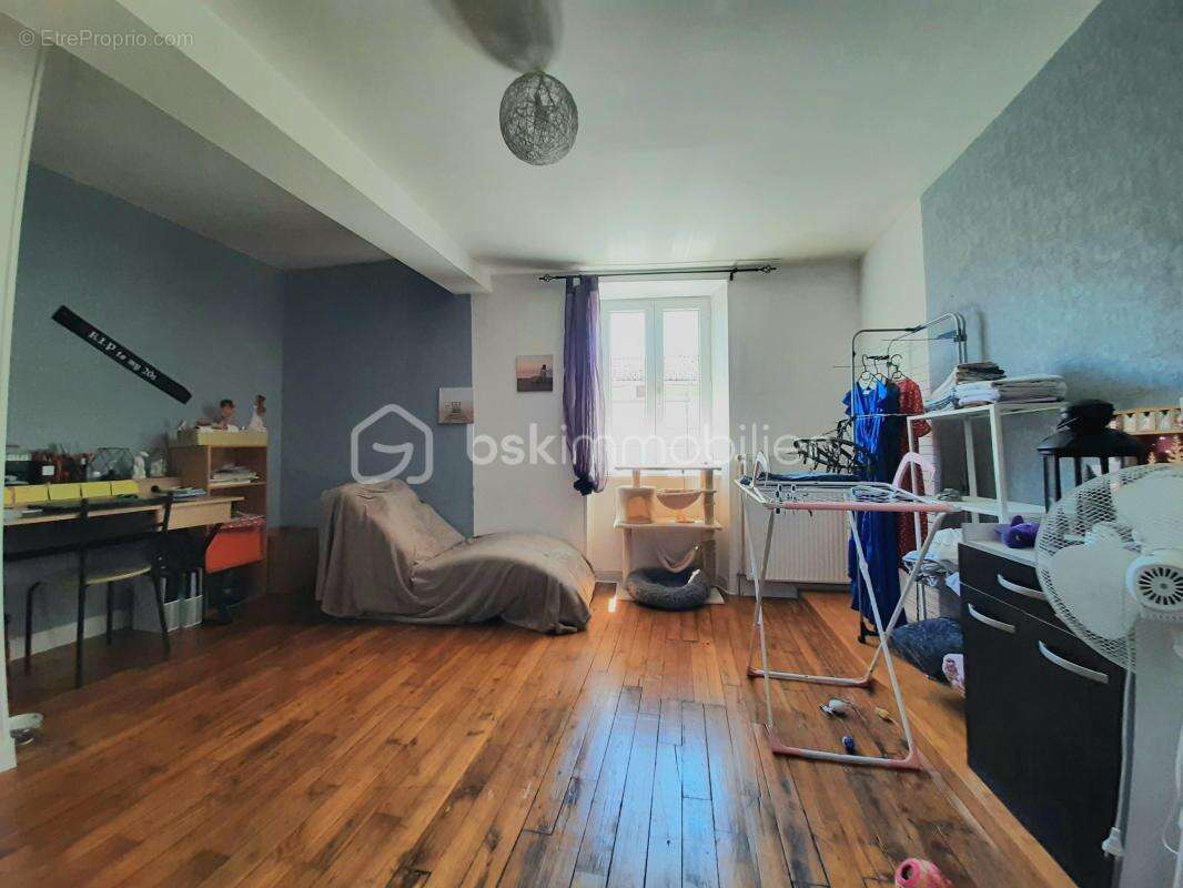 Appartement à SAINT-JUNIEN