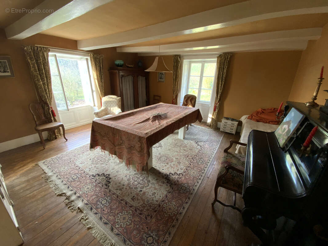 Maison à VILLERSEXEL