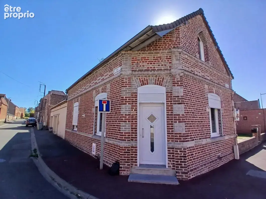 Maison semi mitoyenne, 3 chambres, jardin, 2 garages 101 m2 - photo 1