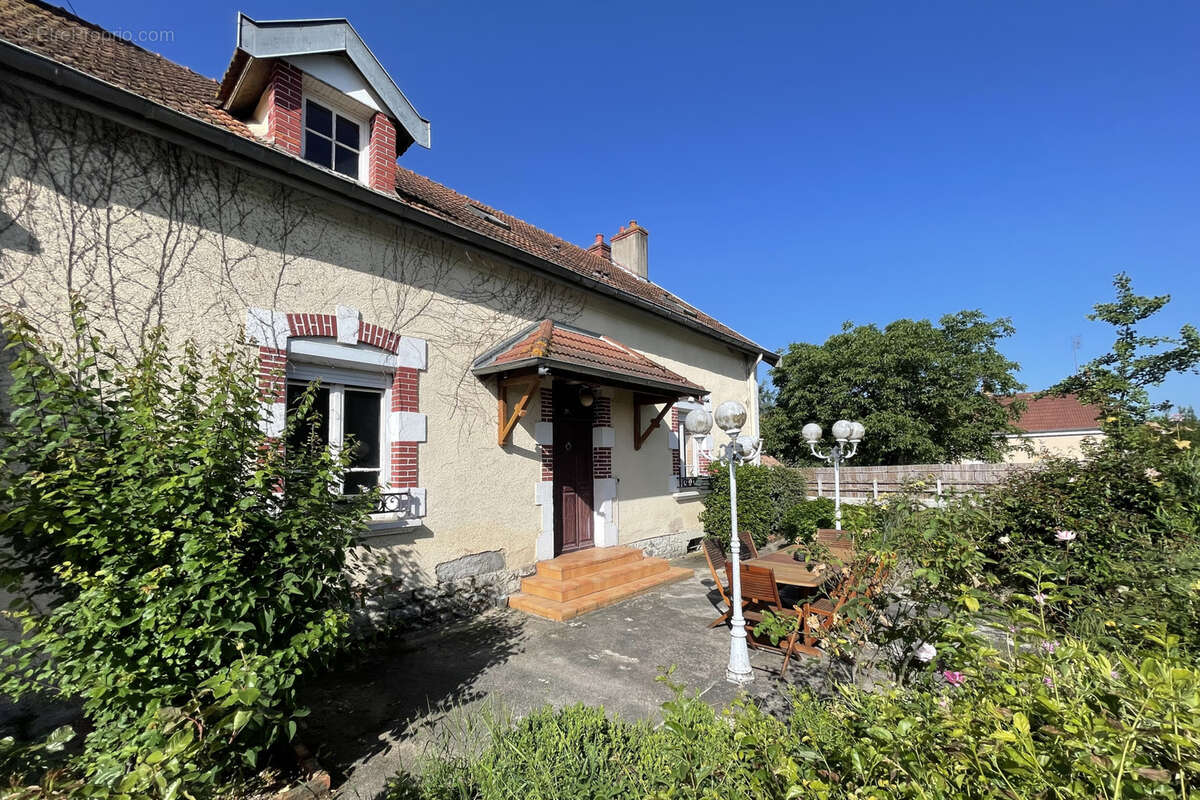 Maison à DIGOIN
