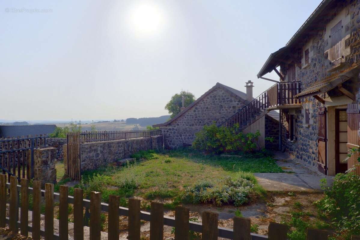 Maison 101 m² à Fay-Sur-Lignon  - photo 2