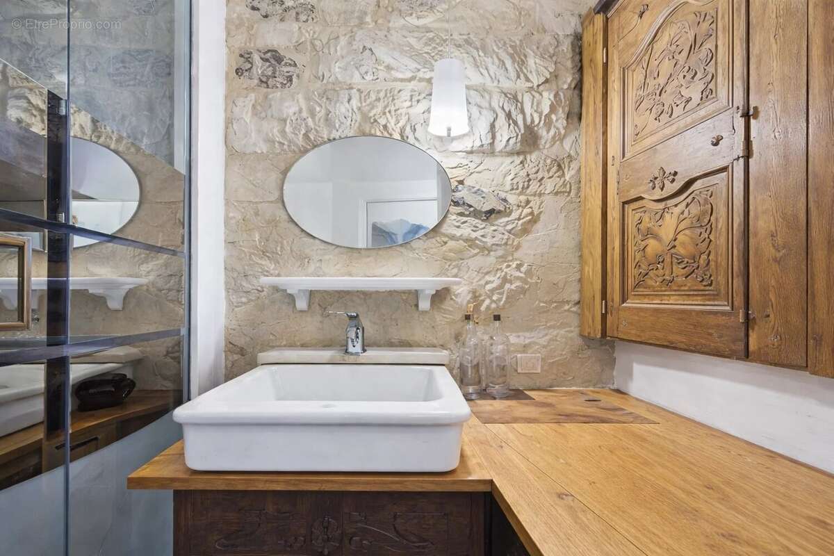 Appartement à PARIS-2E