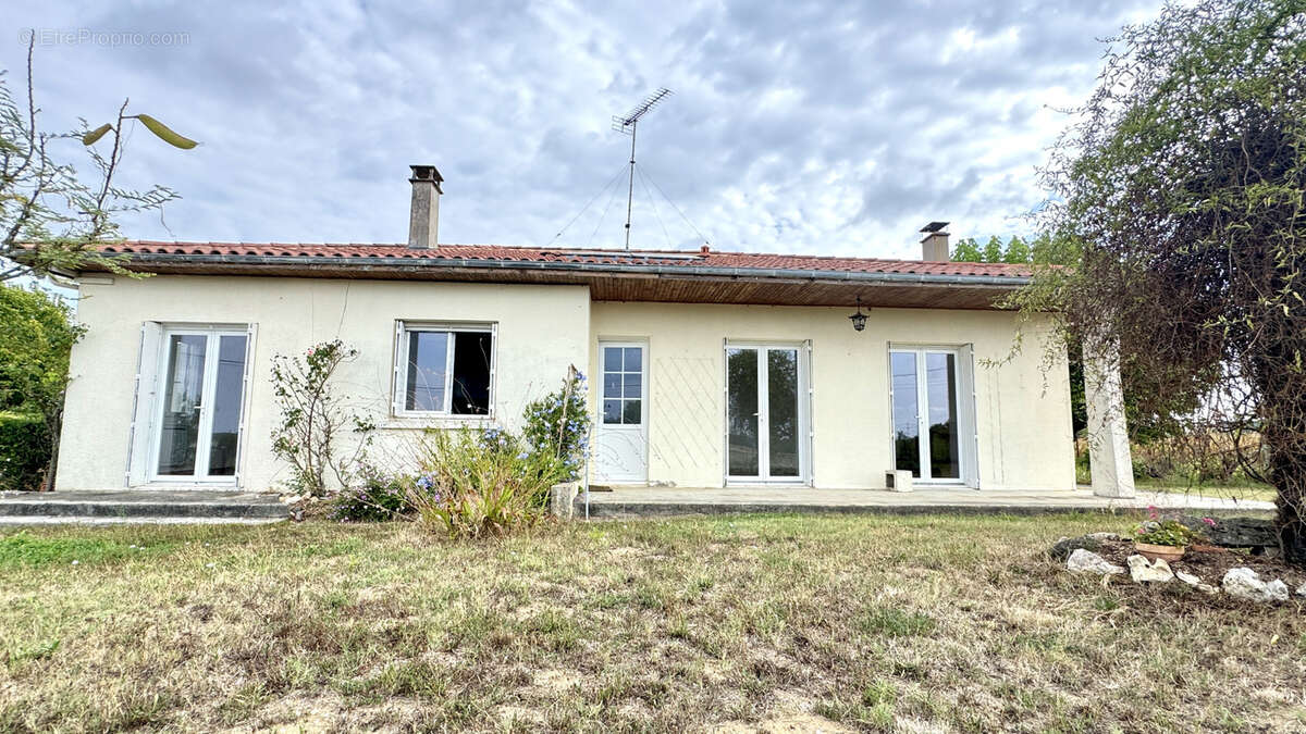 Maison à GONTAUD-DE-NOGARET