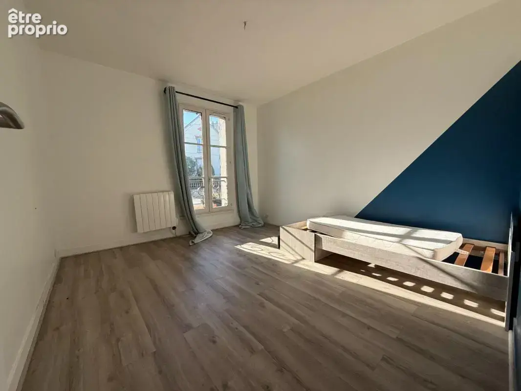Pontoise – 174 m² habitables et 70 m² de combles : imaginez la suite ! - photo 20