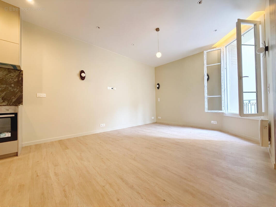 Appartement à LEVALLOIS-PERRET