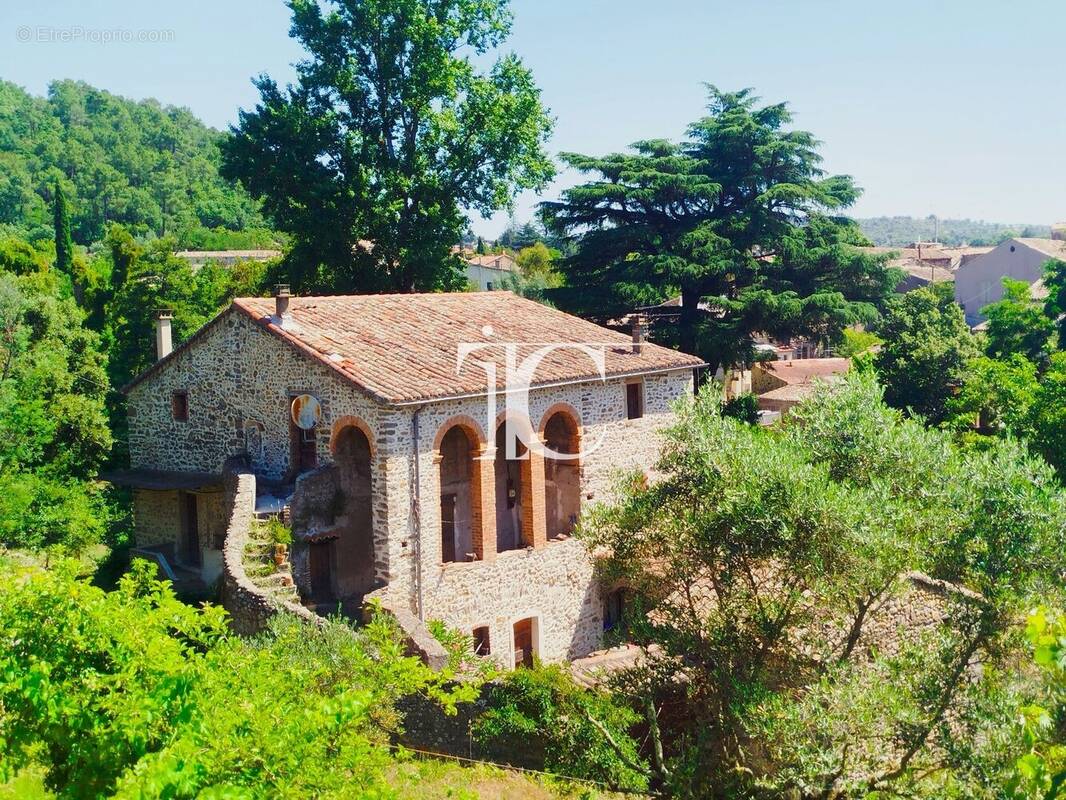 Maison à LES MAGES
