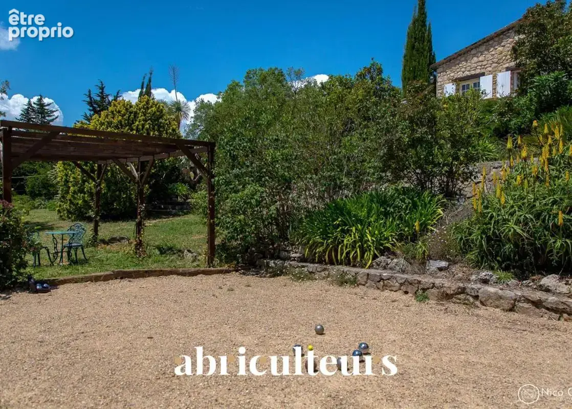 Bastide provençale de 345 m² avec vue panoramique en vente à Peymeinade (06530) - photo 10