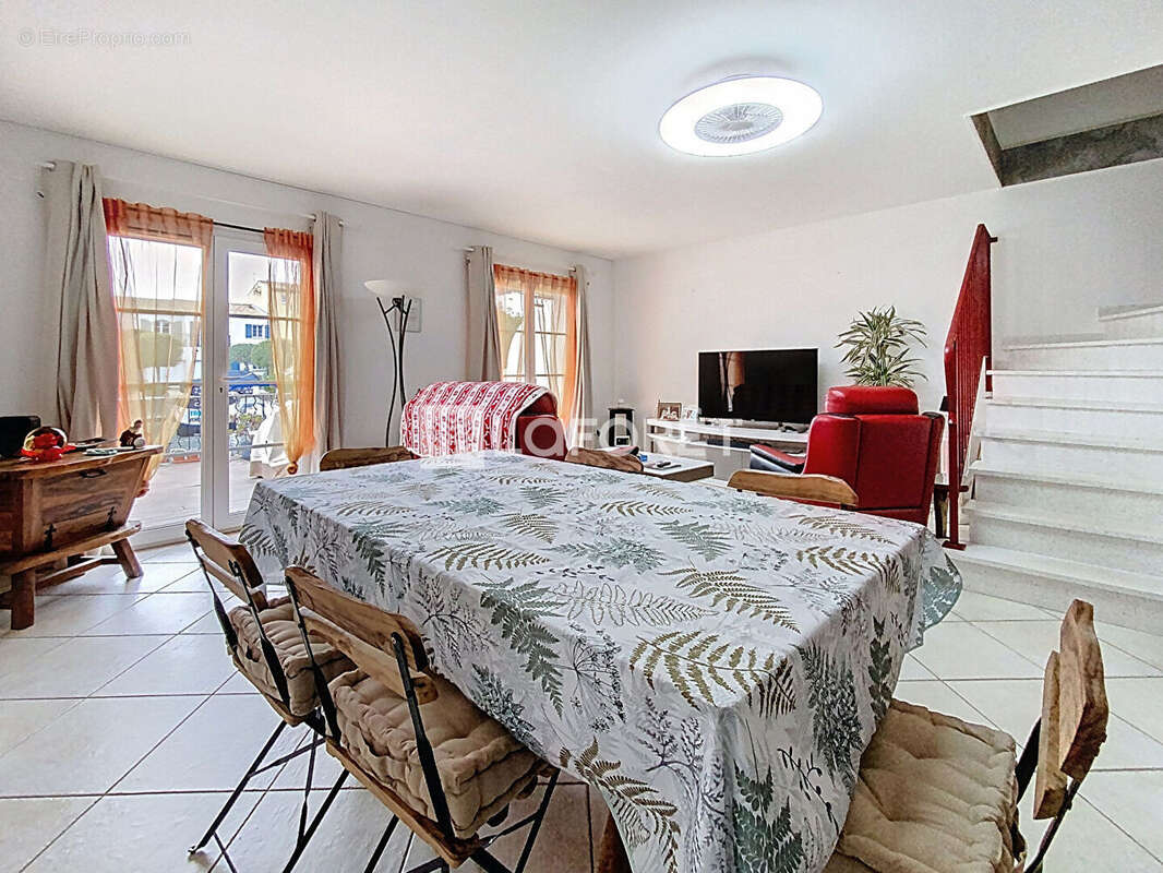 Appartement à AIGUES-MORTES