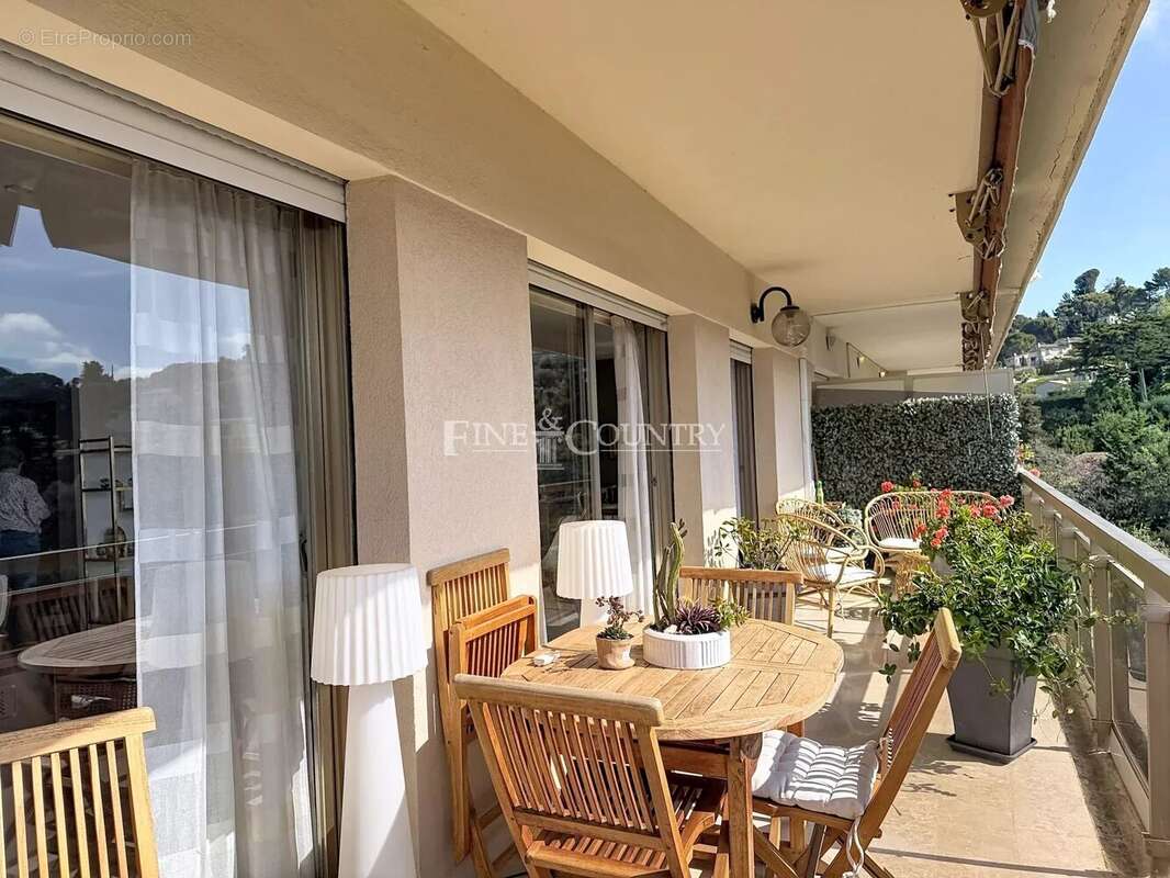 Appartement à LE CANNET