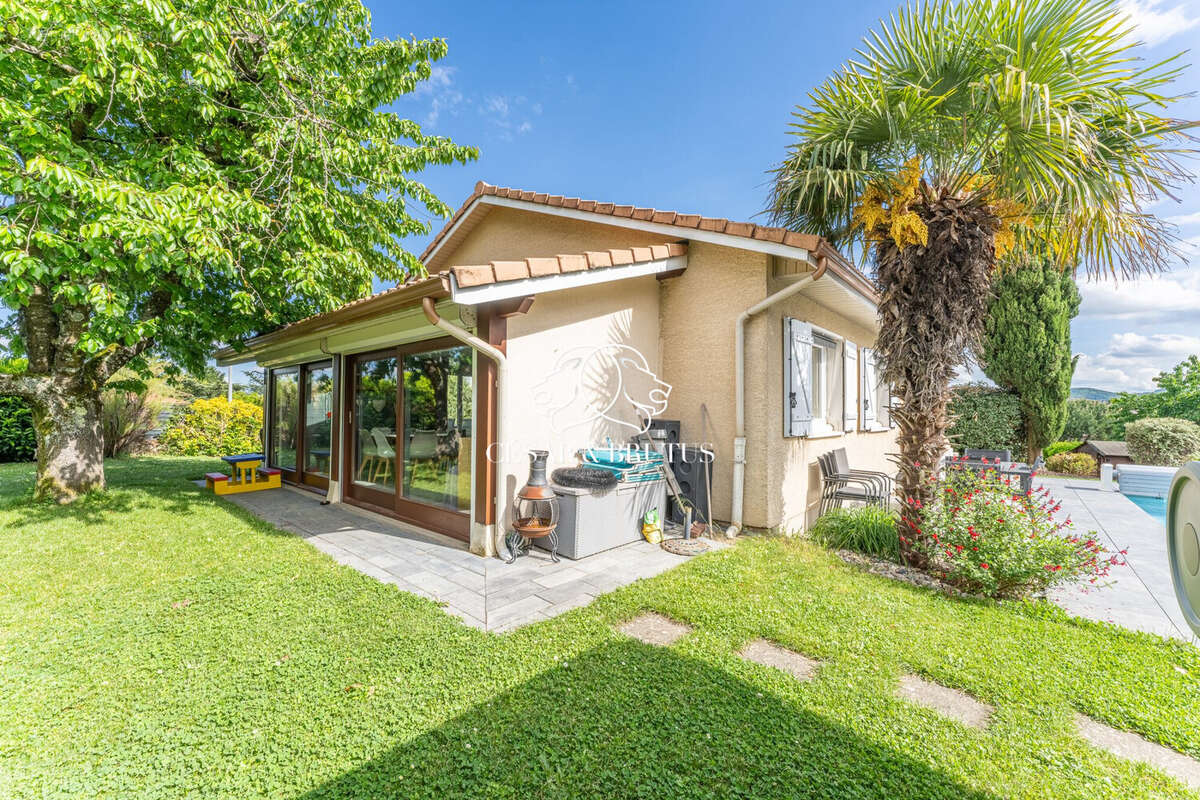 Maison à FLEURIEUX-SUR-L'ARBRESLE